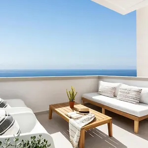https://stunning-ocean-view-direct-access-to-the-beach.in-canary-islands.com