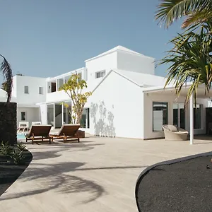 https://alava-suites.in-canary-islands.com